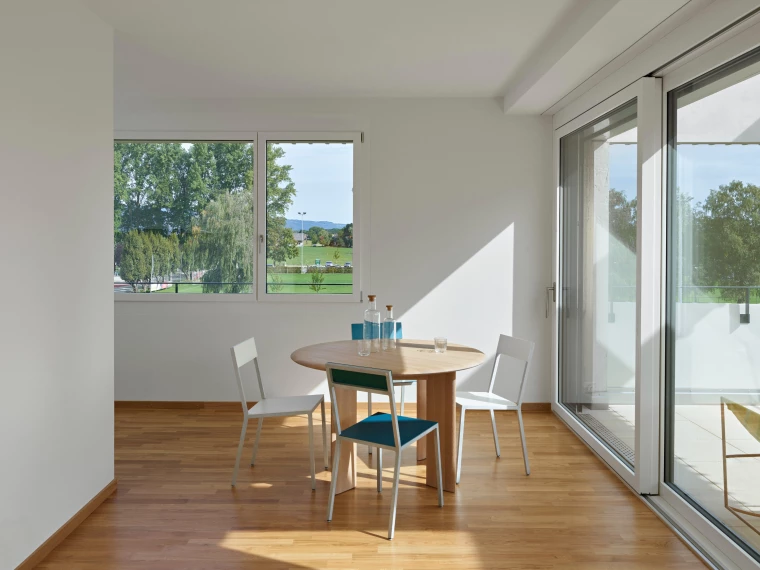 dining room appartment big field housing